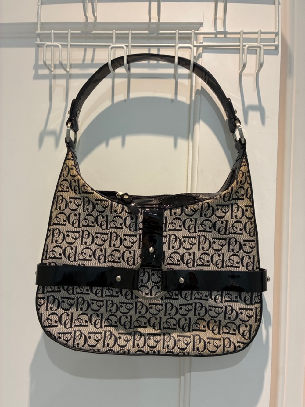 Charles David Monogram Jacquard Shoulder Bag in Black and Cream⭐️